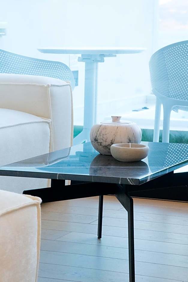 GM exclusive Luxury Suites & SPA