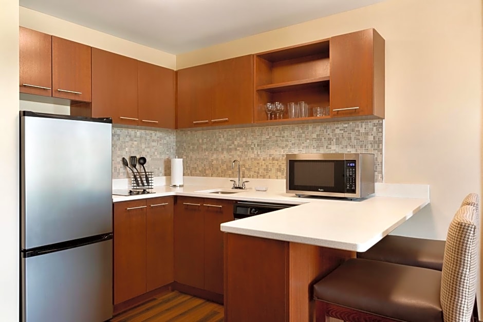 Four Points by Sheraton Fargo Medical Center