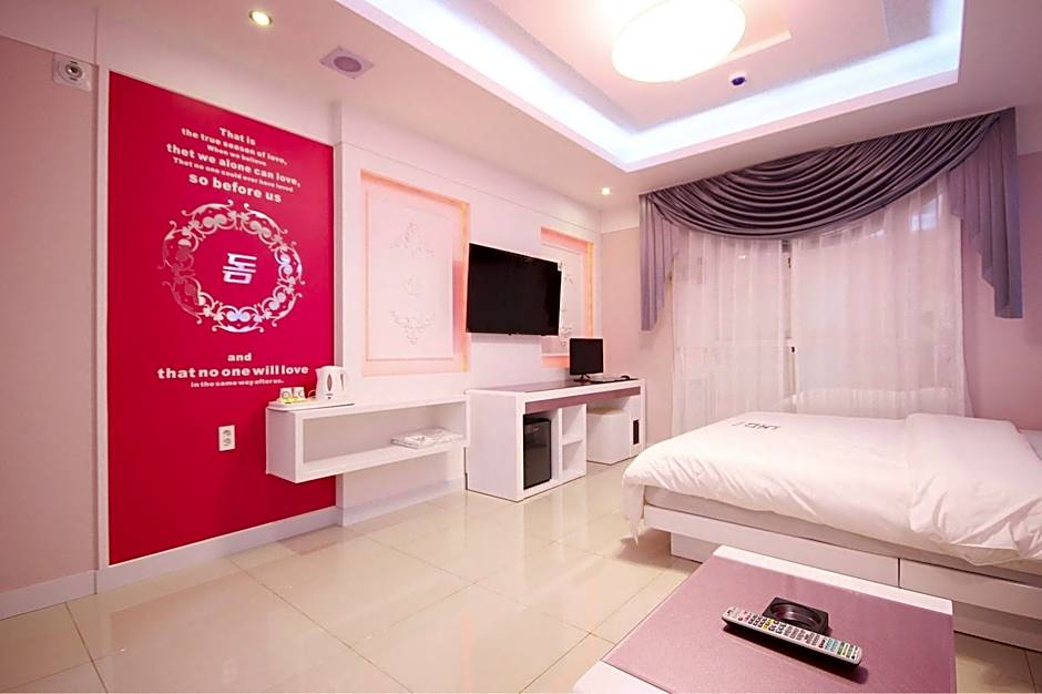 Dom Hotel