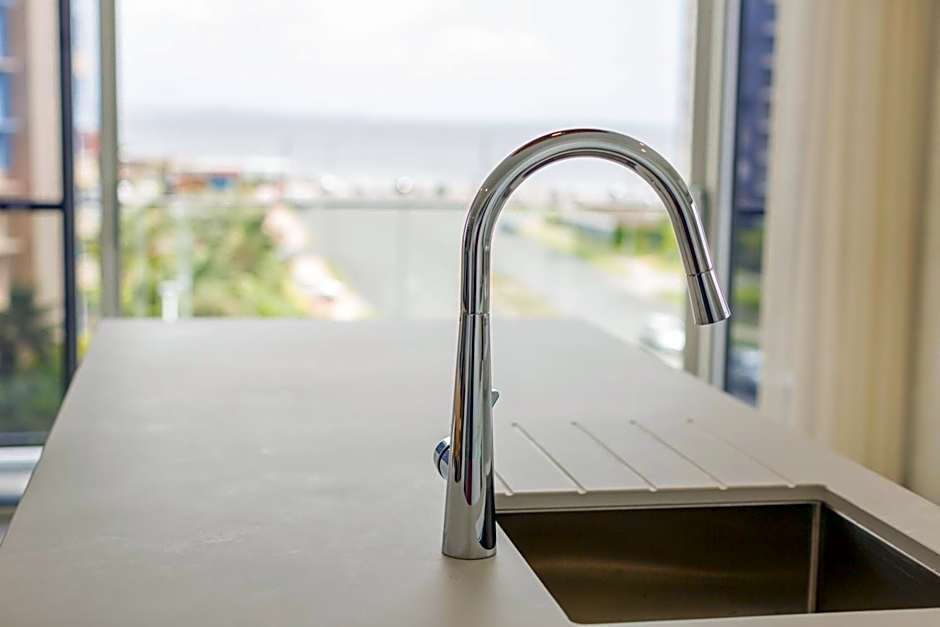 Astina Suites, Forster