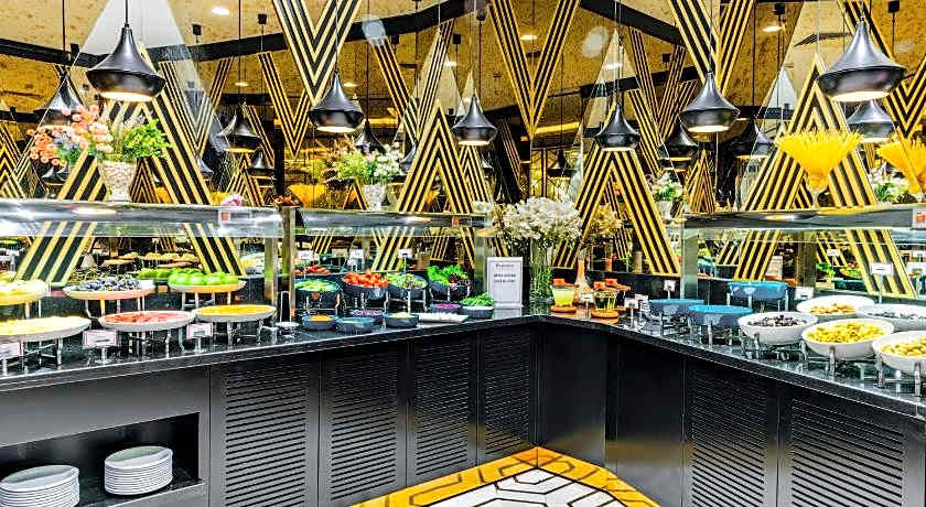 Ramada by Wyndham Istanbul Golden Horn