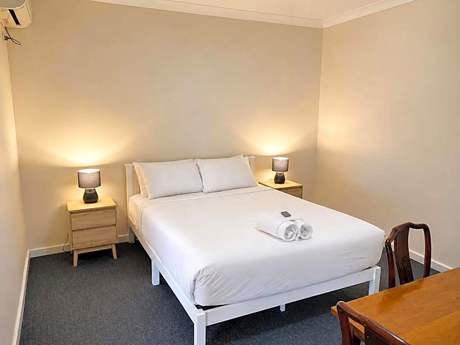 Karri Forest Motel