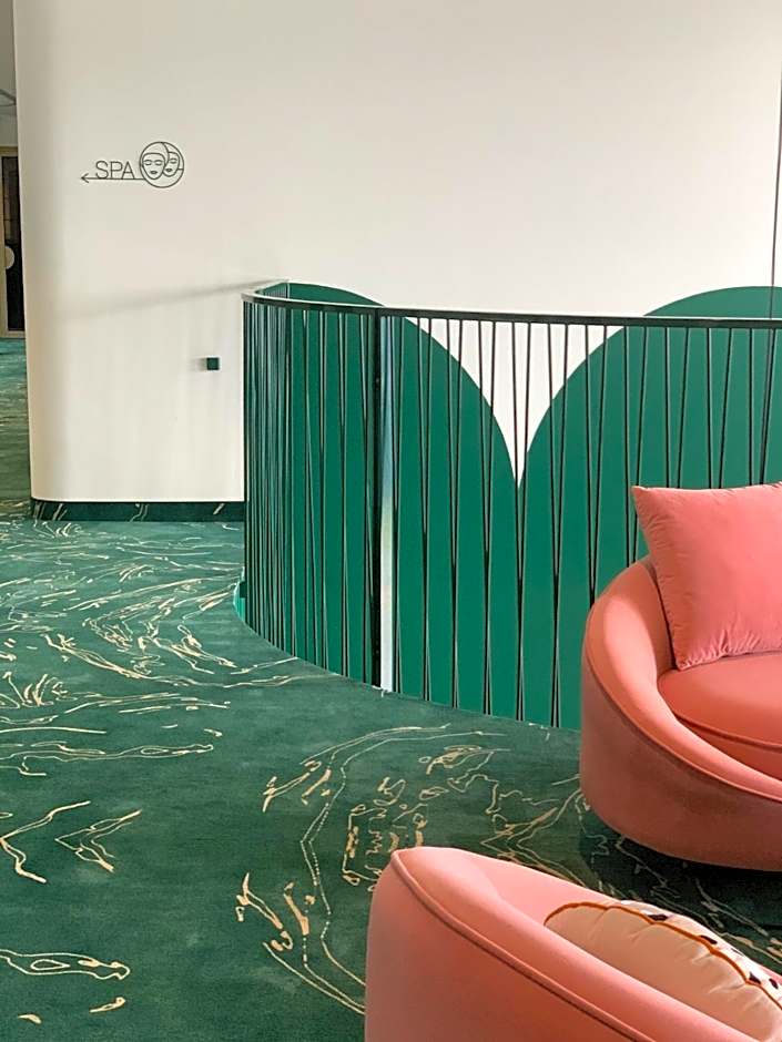 Ego SPA - Adults Only