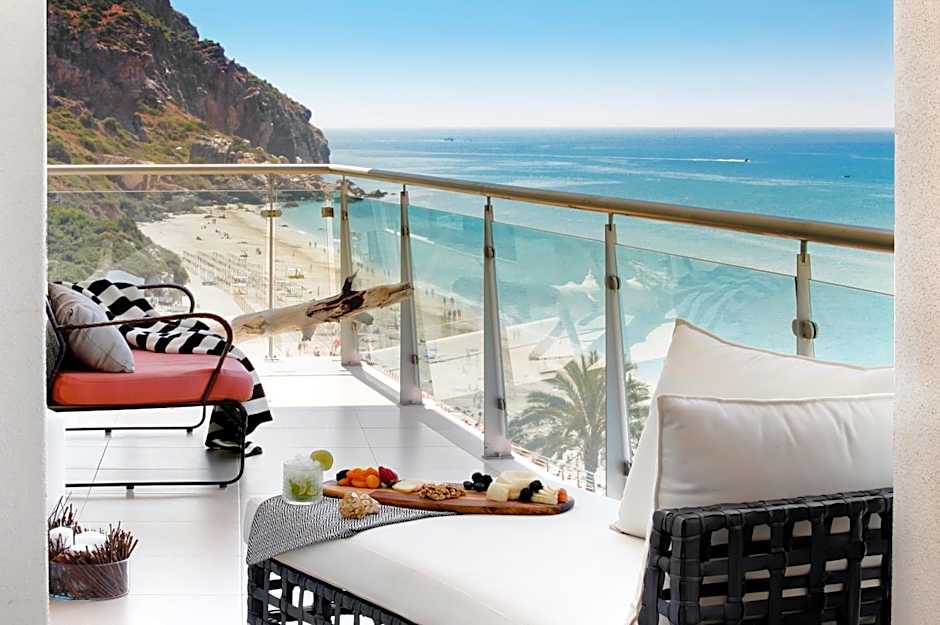 CALI Deluxe Holidays, Sesimbra