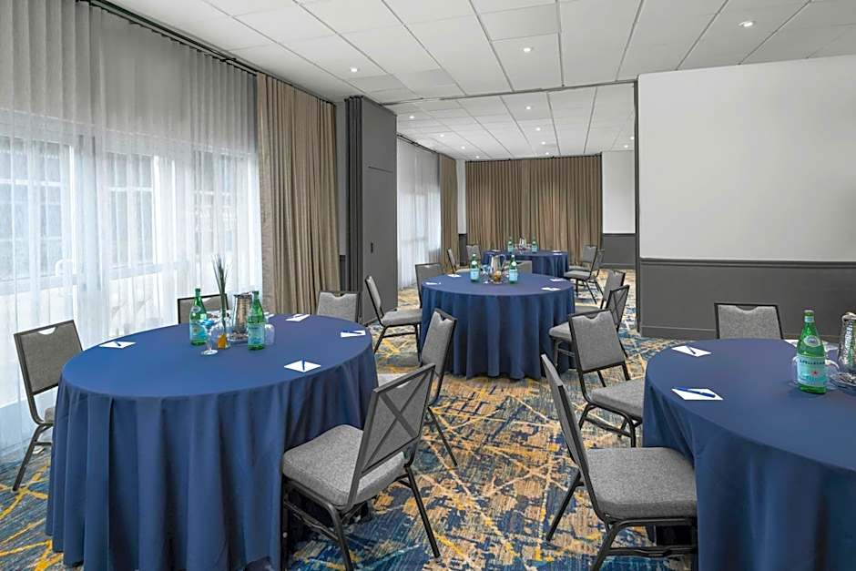 Delta Hotels by Marriott Santa Clara Silicon Valley