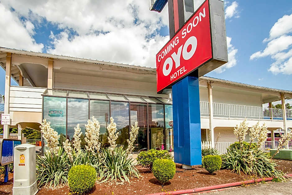 OYO Hotel Centralia