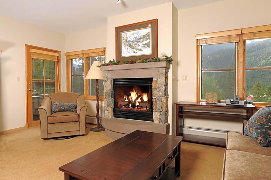 Jackpine & Black Bear Lodge