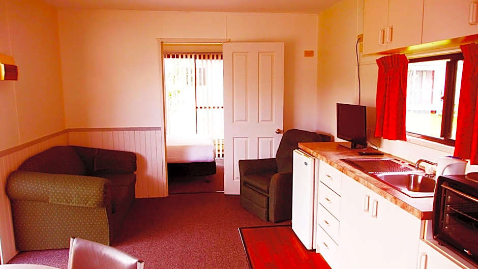 Strahan Retreat Holiday Park