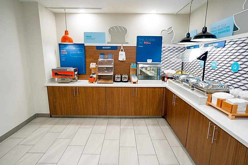 Holiday Inn Express Hotel & Suites Kodak East-Sevierville By IHG