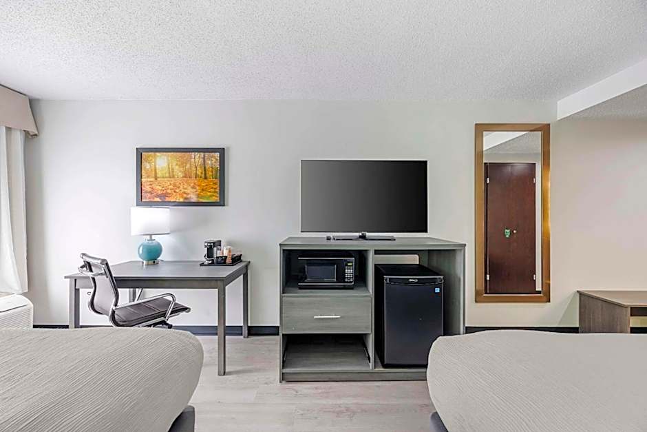 Quality Inn Clarksville - Exit 11