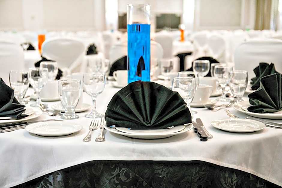 Crowne Plaza Kitchener-Waterloo By IHG