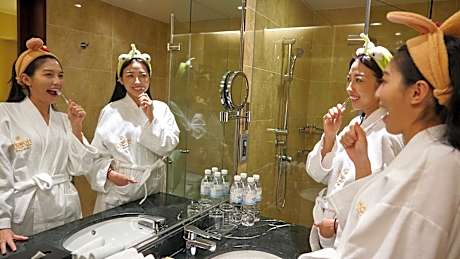 Superior Triple Room (3 Twin Beds)