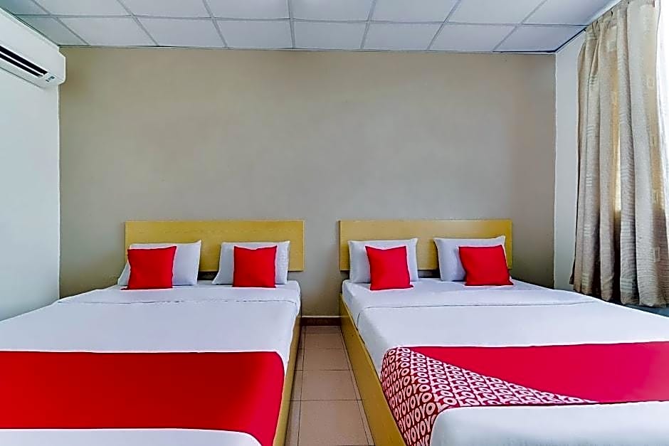 OYO 89461 CP Hotel
