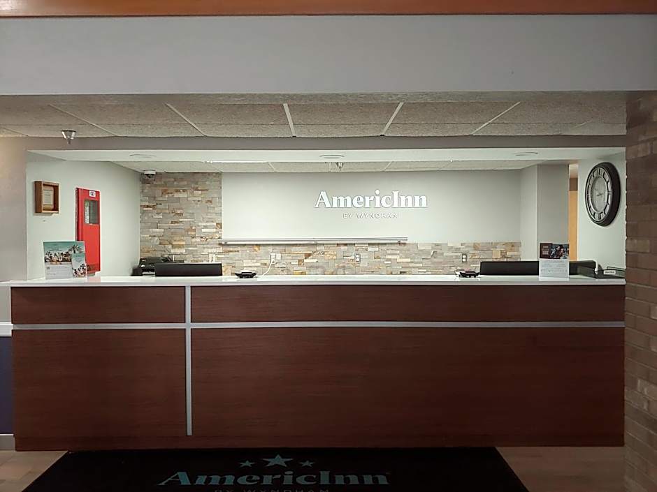AmericInn by Wyndham Dickinson