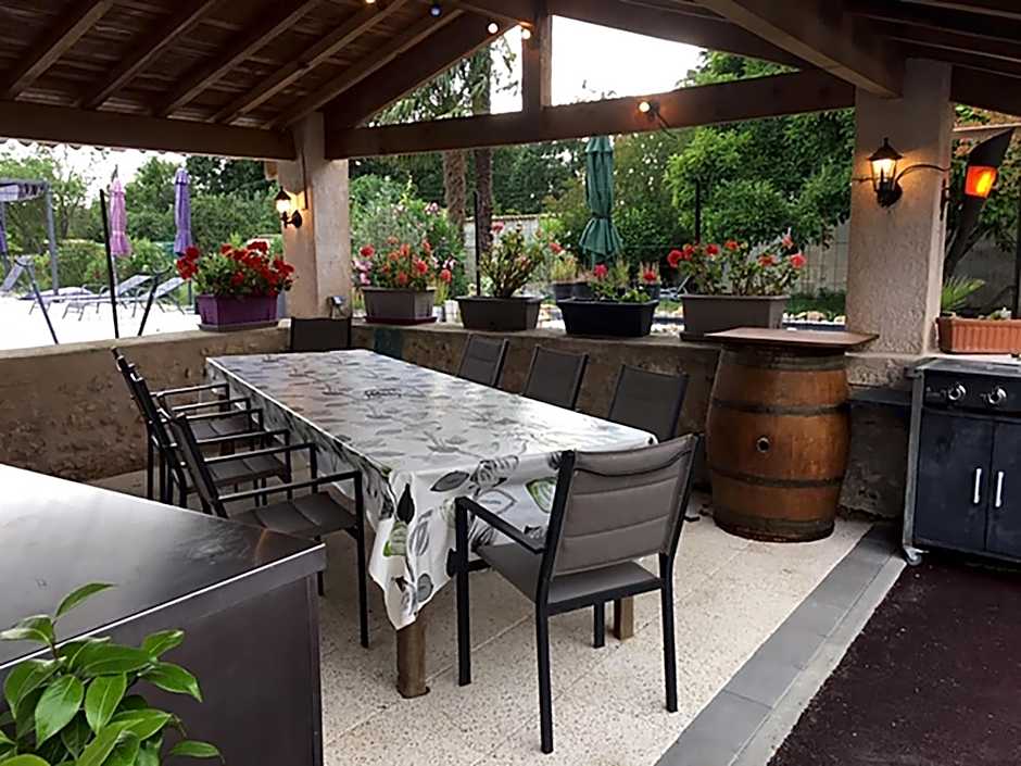 Jardin d'arcy - chambres d'hôtes avec piscine et SPA