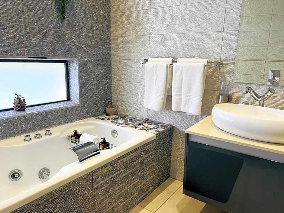 One O Eight Boutique Hotel