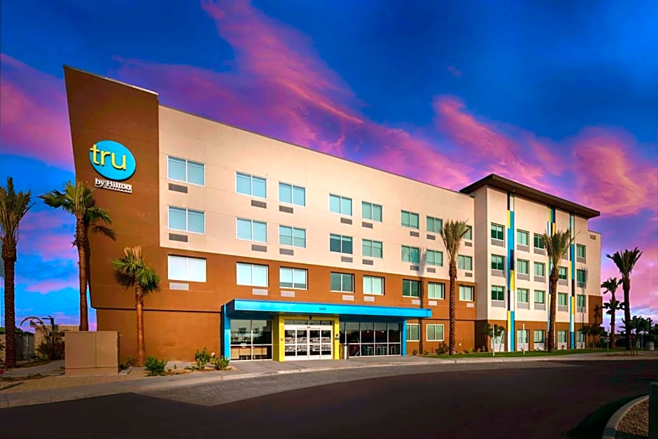Tru By Hilton Goodyear Phoenix West