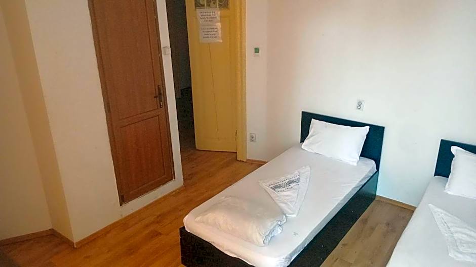 Cazare - Accommodation