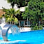 Bellazure Hotel