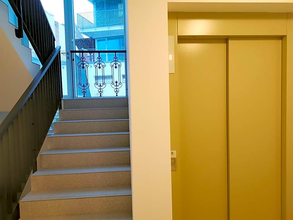 City Castle Apartments Free Parking