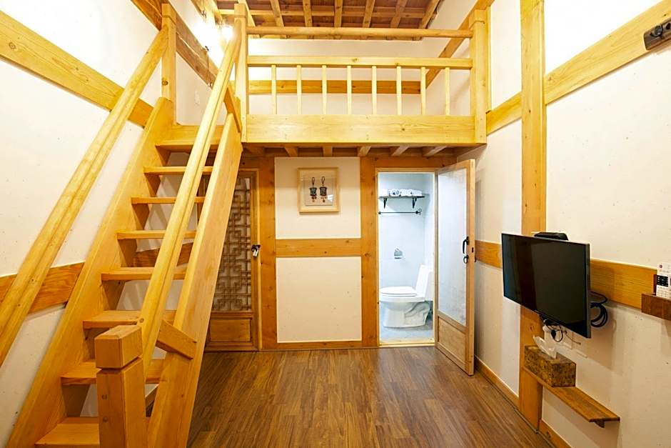 Samlockhon Hanok Guesthouse