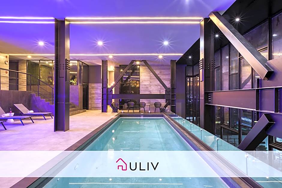 Downtown Designer Apartments by ULIV