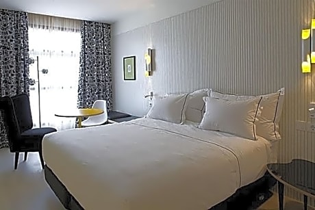 Triple Room -  (2 Adult + 1 Child) Breakfast Included - Early Booking 60 PKG