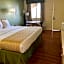 Travelodge by Wyndham Holbrook