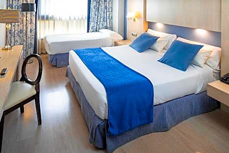 Triple Room with Parking