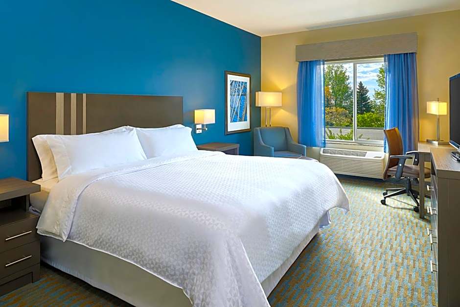 Four Points by Sheraton Williston