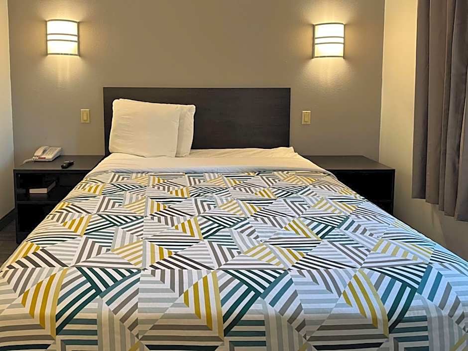 Motel 6-Joliet, IL - Chicago - I-55