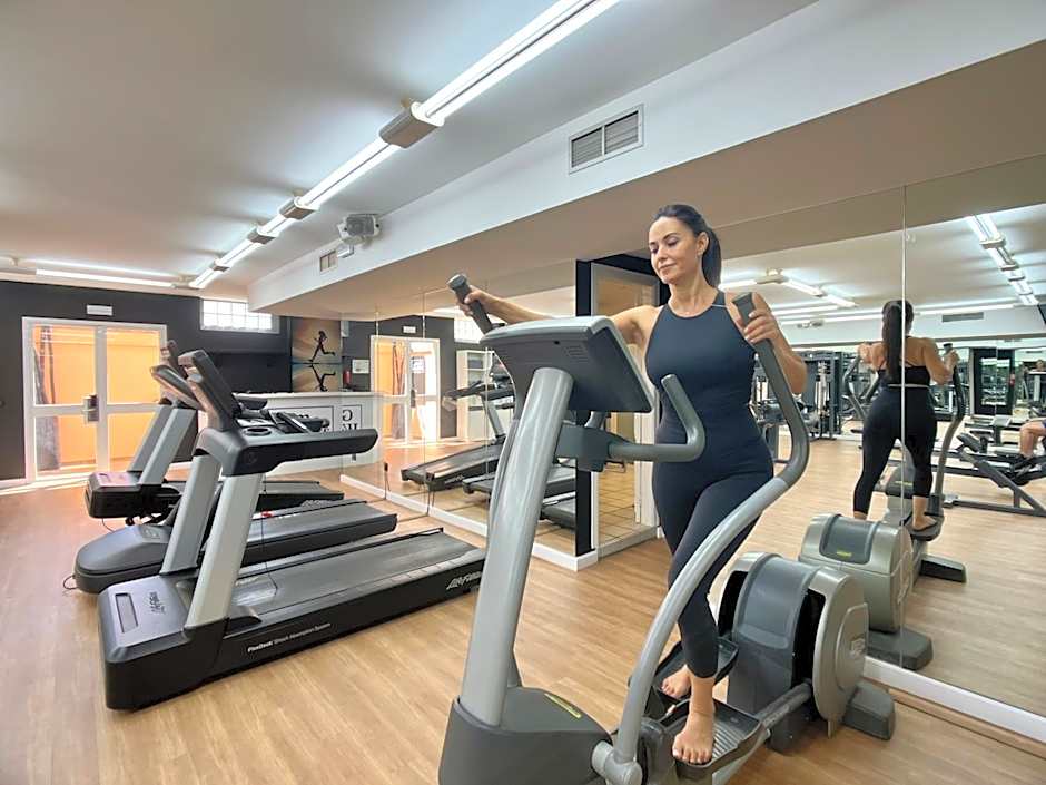 Ramada Hotel & Suites by Wyndham Costa del Sol Fuengirola