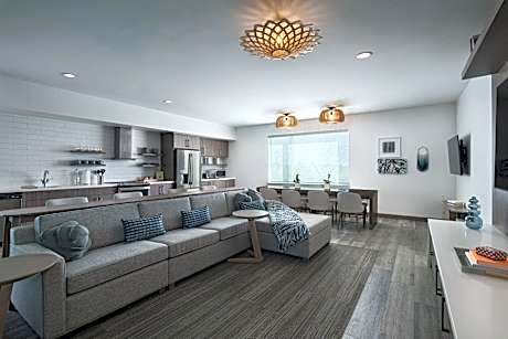 Studio Commons, 4 Bedroom Suite, Courtyard view