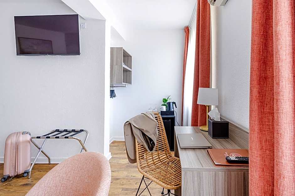 Hôtel La Maison des Croisades - Au pied des Remparts