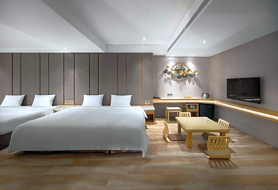 Gamalan FL Spring Hotel