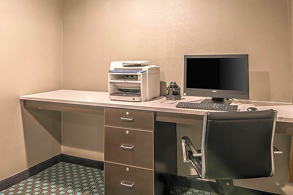 Elevate Hotel at Sierra Blanca Ruidoso, an Ascend Collection Hotel