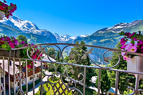 Junior Suite with Jungfrau View & Balcony