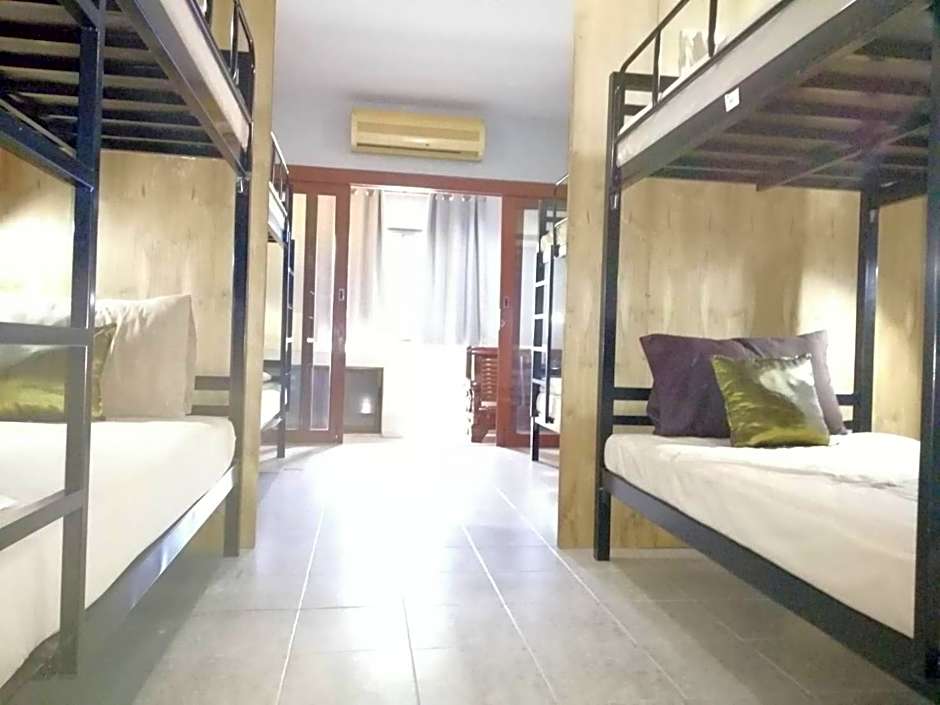 Fueangfu Home Hostel