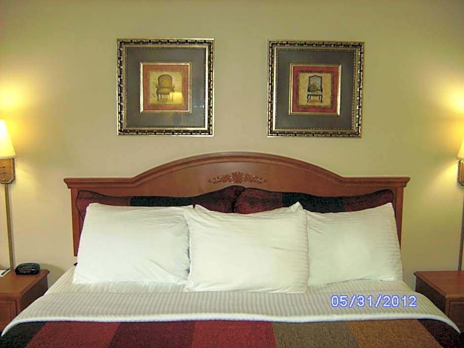 All American Inn & Suites Branson