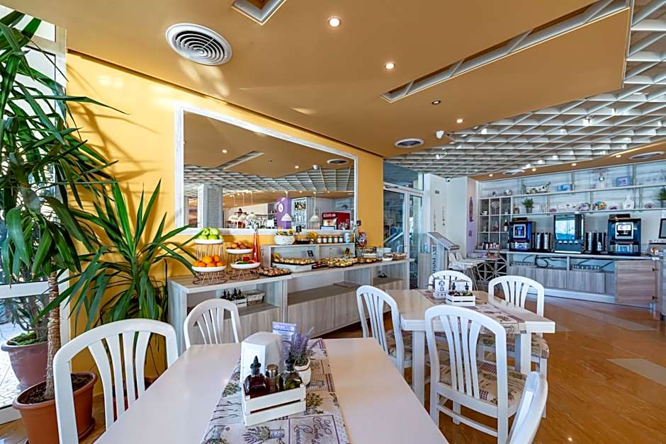 Aphrodite Beach Hotel