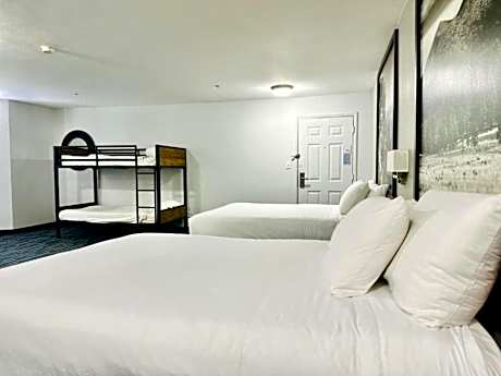 Triple Room - Non-Smoking