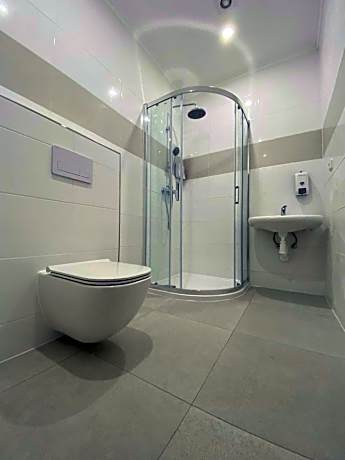 Twin Room with Private Bathroom