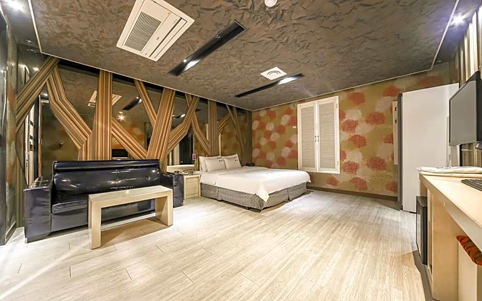 Potato Motel