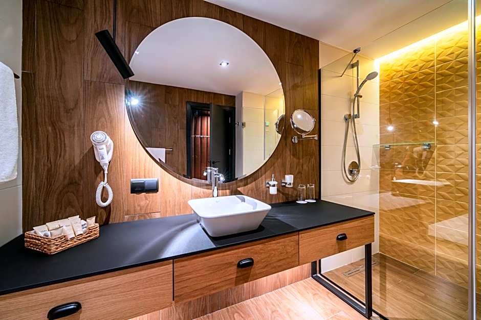 SPA Complex Belchin Spring