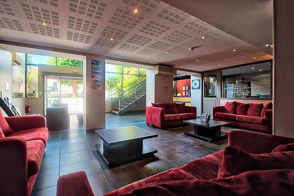 Zenitude Hotel-Residences Les Jardins de Lourdes
