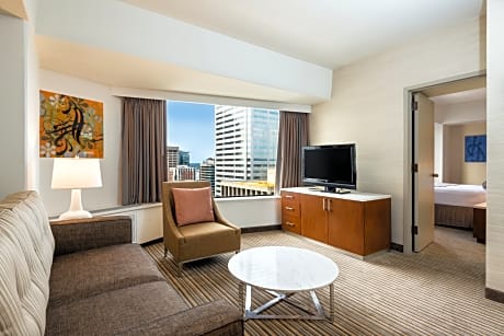 1 King Bed Junior Suite City View