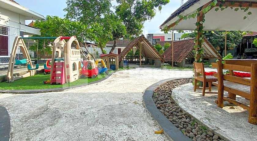 CBG INN RedPartner near Stasiun Solo Balapan