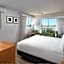Courtyard by Marriott Nassau Downtown/Junkanoo Beach