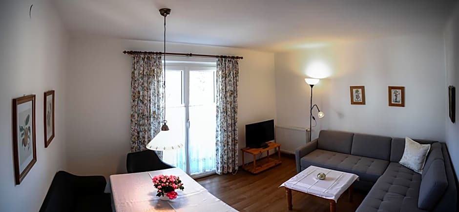 Appartements Ferienwohnungen Alpenblick