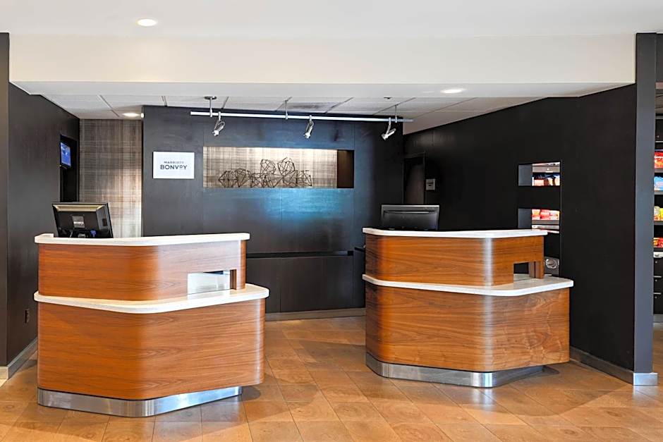 Courtyard by Marriott Cincinnati Blue Ash